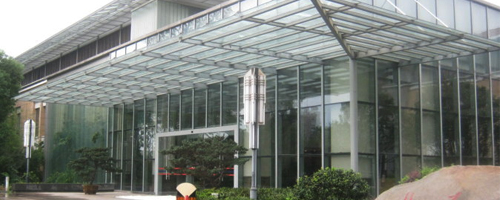 �Ϸ��е���¥�����Ƶ�